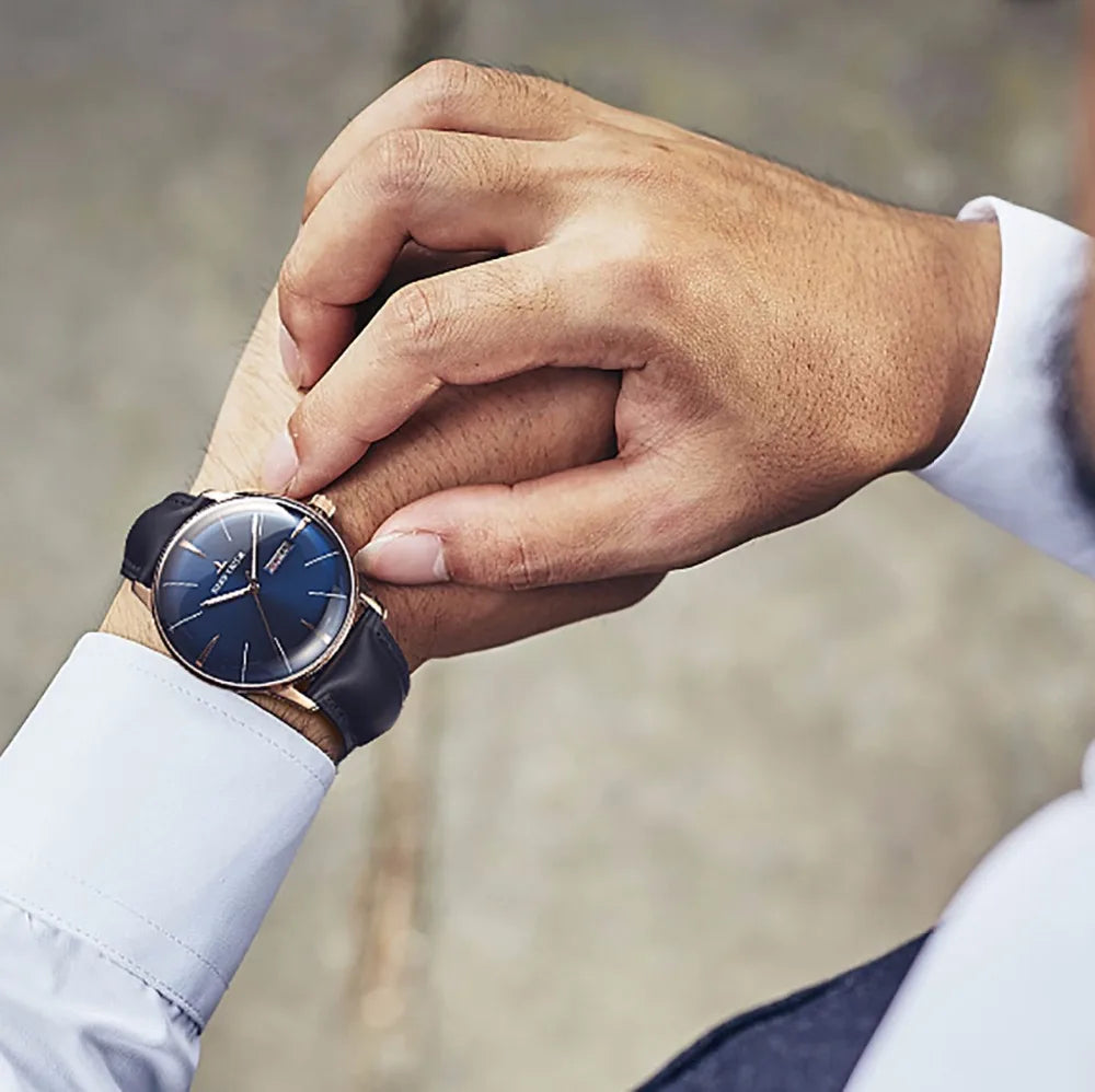Reef Tiger RGA8238 is an elegant automatic mechanical watch designed